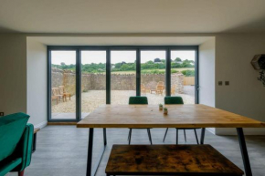 Sladacre 2 bedroom converted Barn